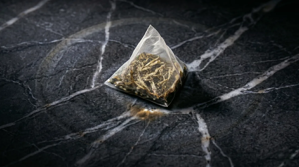 Vahdam Silver Needle White Tea